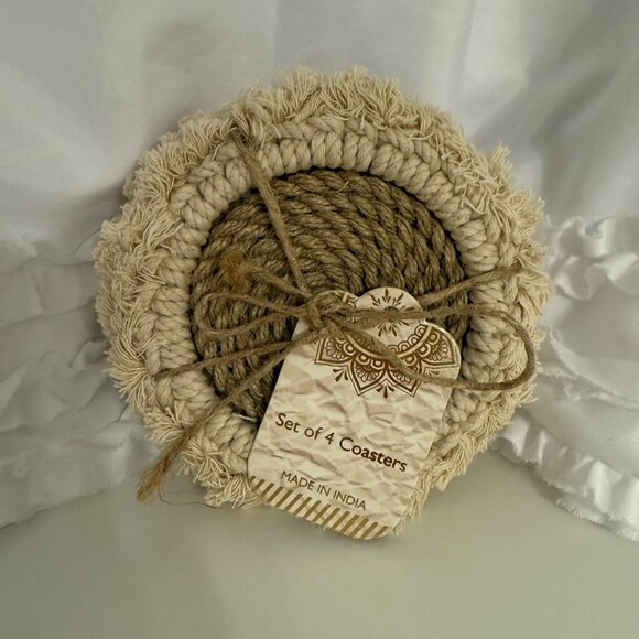 Handwoven Round Coasters Set Of 4 Natural Jute & Cotton Fringed Rustic Boho Deco - Picture 1 of 3